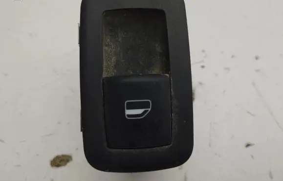 Chrysler Town & Country V Electric window control switch 10032637