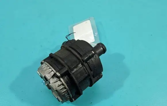 Skoda Superb B8 (3V) Electric auxiliary coolant/water pump 04L965567A IMPRK1480736