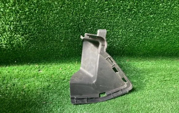 Cupra Born Intercooler air guide/duct channel
