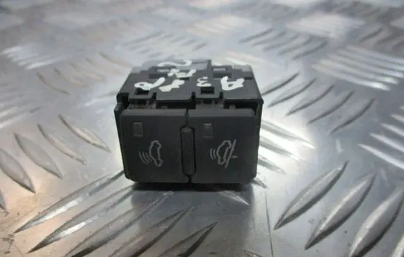 Audi A3 S3 8P Alarm switch 