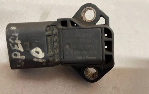 Volkswagen Touran II Air pressure sensor 03G906051E