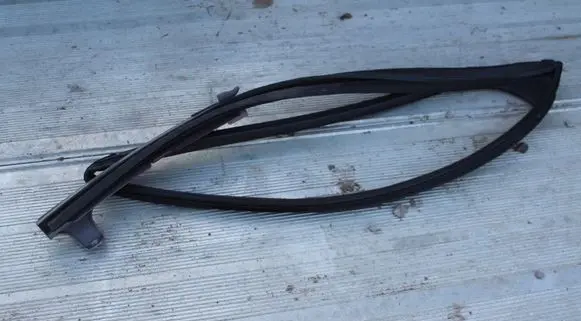 Lexus UX Front door rubber seal 6814176030