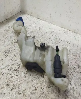 Volkswagen New Beetle Windshield washer fluid reservoir/tank FP5ES