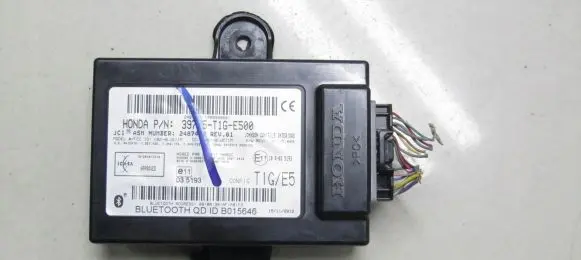 Honda CR-V Bluetooth control unit module 39775T1GE500