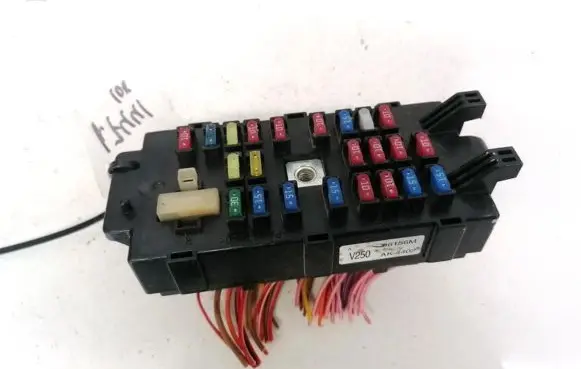 Chevrolet Epica Fuse box set 06156M AK4402