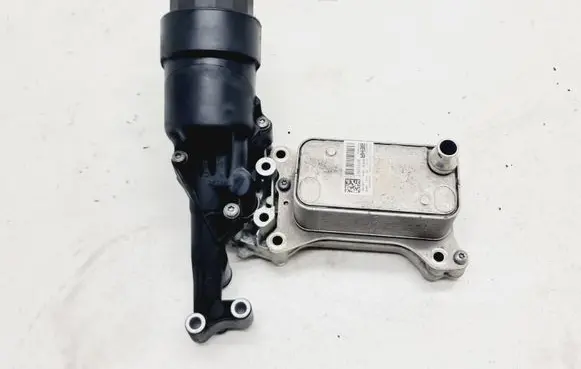 Mercedes-Benz B W246 W242 Oil filter mounting bracket A6511800565 6511800565 70321178