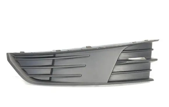 Skoda Fabia Mk3 (NJ) Front fog light trim/grill 6V0807367