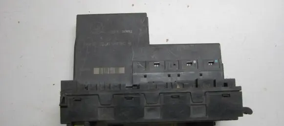 Mercedes-Benz E W210 SAM control unit 0195455632