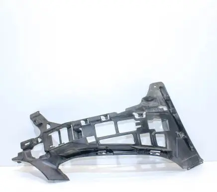Mercedes-Benz C W205 Front bumper mounting bracket A2058850665