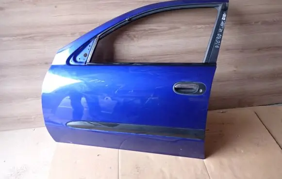Nissan Almera N16 Front door