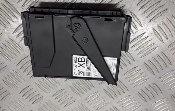Opel Corsa C Voice control module 24467909