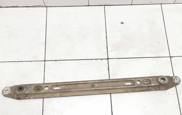 Peugeot RCZ Bottom radiator support slam panel 829c2610