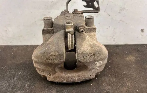 Volkswagen Sharan Front brake caliper 7M3615123A
