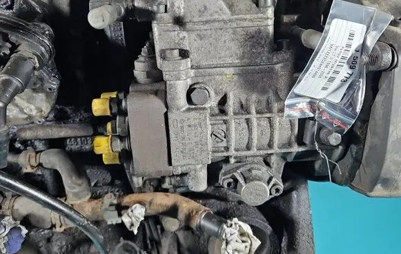 Fuel injection high pressure pump
