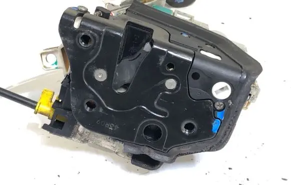 Audi A4 S4 B8 8K Front door lock 8J1837016D
