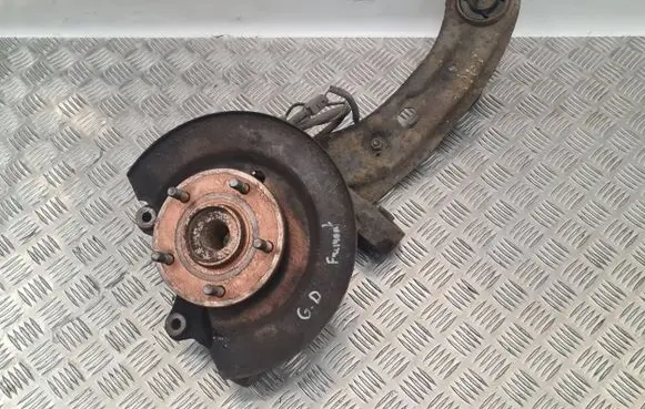 Fiat Freemont Rear wheel hub spindle/knuckle 