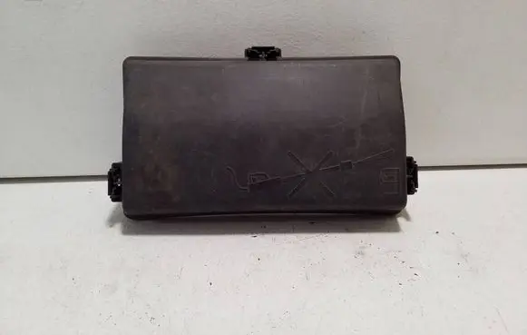 Chevrolet Orlando Fuse box cover 13222784