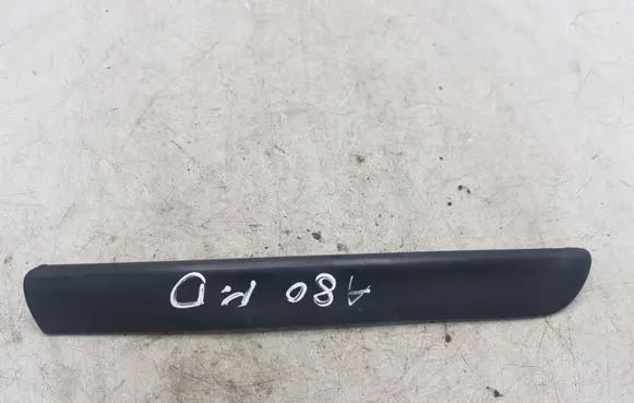 BMW 3 E46 Rear fender molding trim 8208448