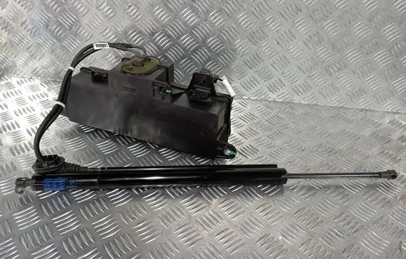 Opel Insignia A Shock absorber/damper mounting bracket 13338838 B045002
