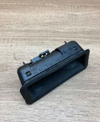 BMW 5 E60 E61 Tailgate trunk handle 7118158 Used