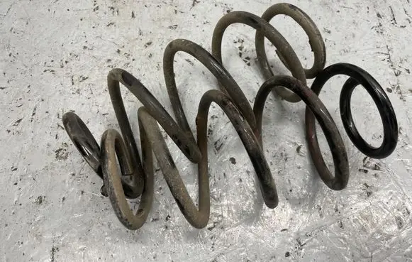 Mercedes-Benz CLA C117 X117 W117 Rear coil spring