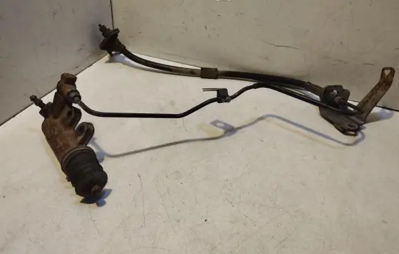 Clutch slave cylinder