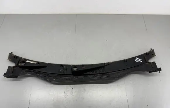 Dodge Caliber Wiper trim 05303815AF