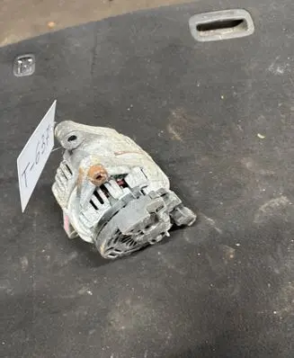 Toyota Corolla Verso AR10 Generator/alternator T637