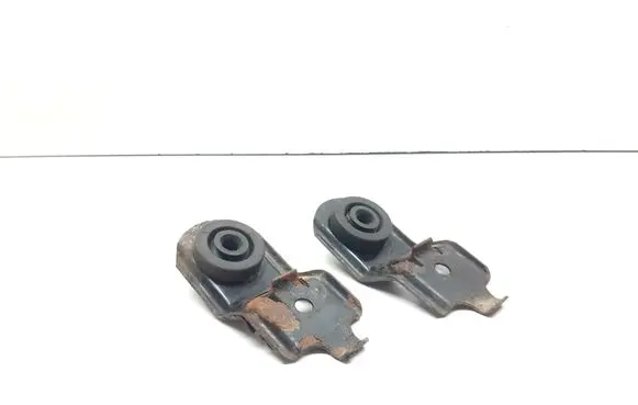 Subaru Forester SG Radiator mount bracket 