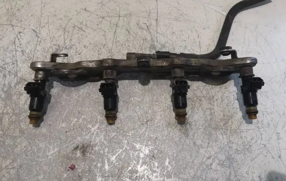 Honda FR-V Fuel injector AAS5