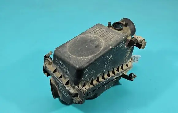Toyota Corolla E120 E130 Air filter box 1770522120 IMPRK1601472