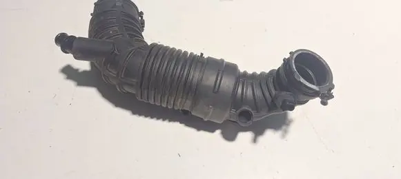 Air intake hose/pipe
