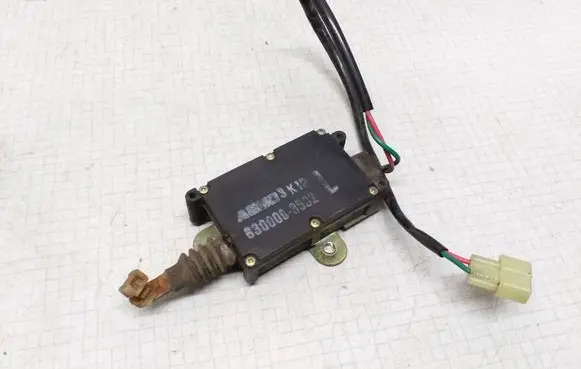 Mazda 323 F Central locking motor 8300003522