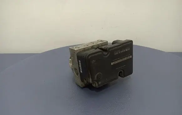 Peugeot 206 CC ABS Pump 10097011143