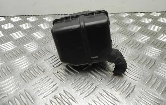 Volkswagen PASSAT B8 Fuse box set 7N0937311 K975