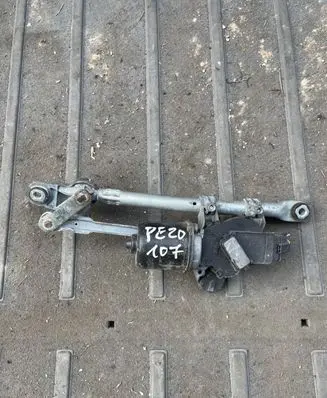 Peugeot 107 Front wiper linkage and motor