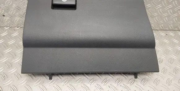 Toyota Urban Cruiser (XP110) Glove box 5555252150 5555052190