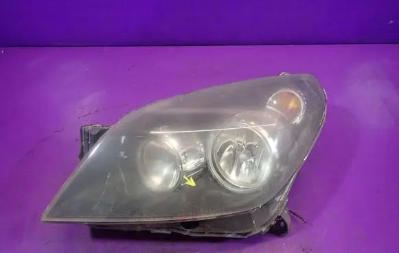 Opel Astra H Headlight/headlamp