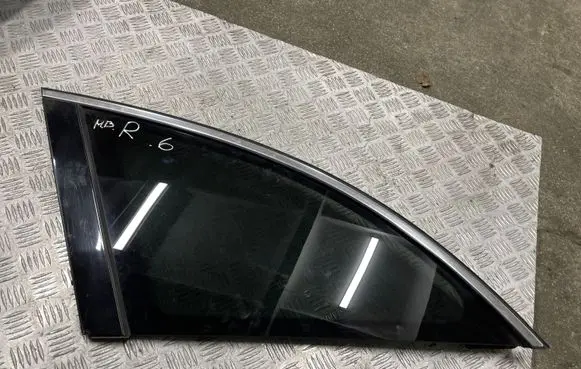 Mercedes-Benz R W251 Rear side window