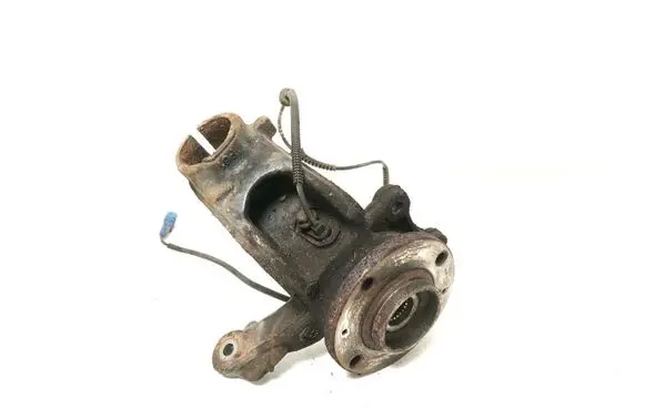 Opel Crossland X Front wheel hub 3557917
