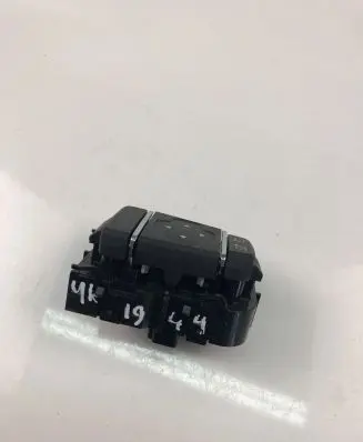Wing mirror switch