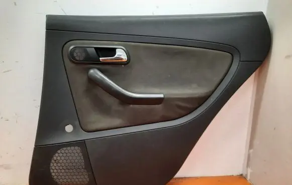 Seat Cordoba (6L) Door card panel trim set 