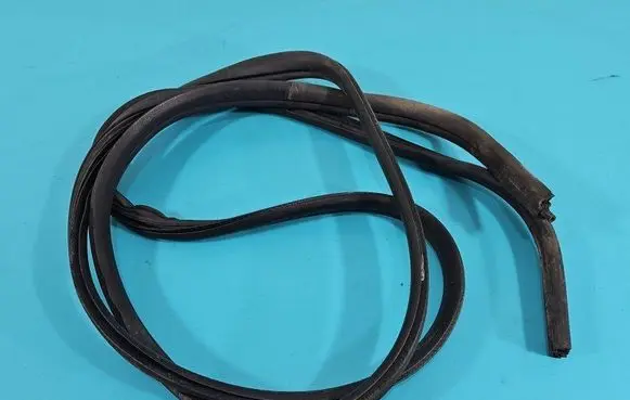 Iveco Daily 6th gen Front door rubber seal IMPRK1412051