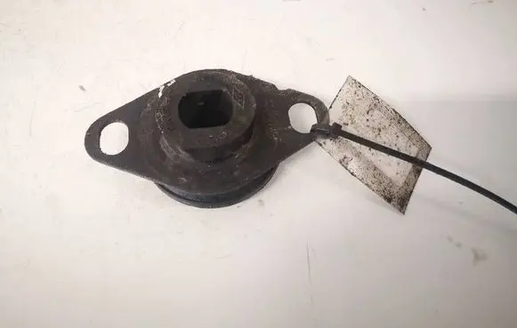Renault Scenic I Engine mount bracket 8200089597 8200089597C