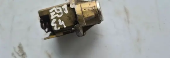 BMW 3 E90 E91 Front door lock (next to the handle) 