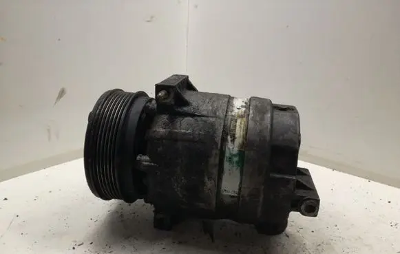 Volvo S40, V40 Air conditioning (A/C) compressor (pump)