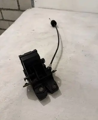 Mercedes-Benz E W211 Loading door lock A1717500085 A1717500185