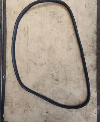 Citroen DS4 Rear door rubber seal (on body) 