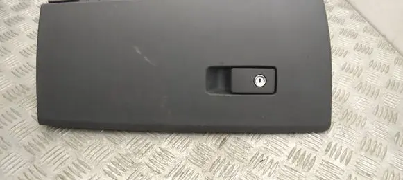 Volvo XC70 Glove box 31305492