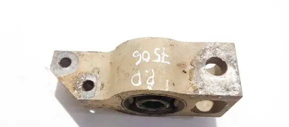 Volkswagen PASSAT B6 Front wishbone bush 1k0407183e